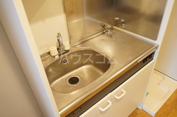 京王線 調布駅 徒歩19分 7階建 築27年のキッチン写真