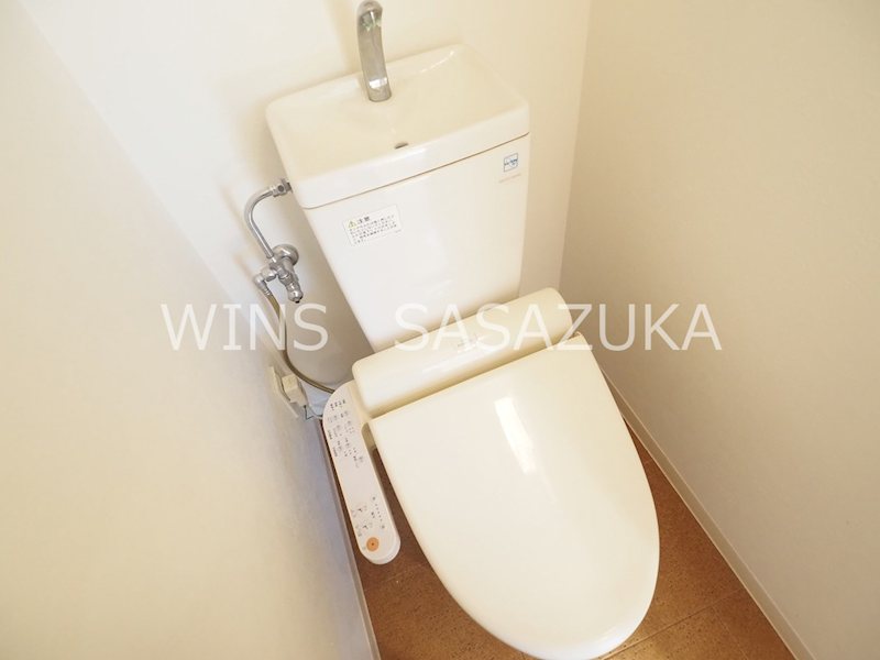 京王線 笹塚駅 徒歩8分 5階建 築21年のトイレ写真