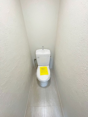 西武多摩湖線 八坂駅 徒歩5分 2階建 築48年のトイレ写真