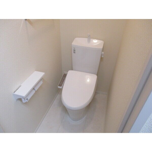 Living岡崎駅前のトイレ写真