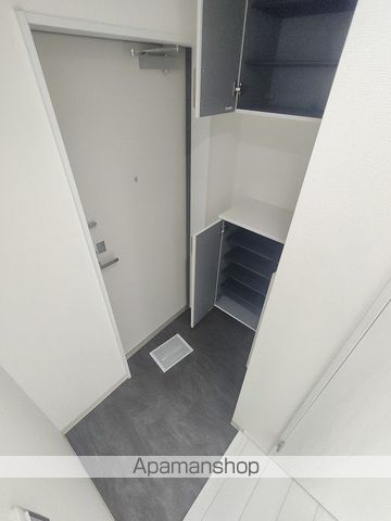 D porta cameliaの玄関写真