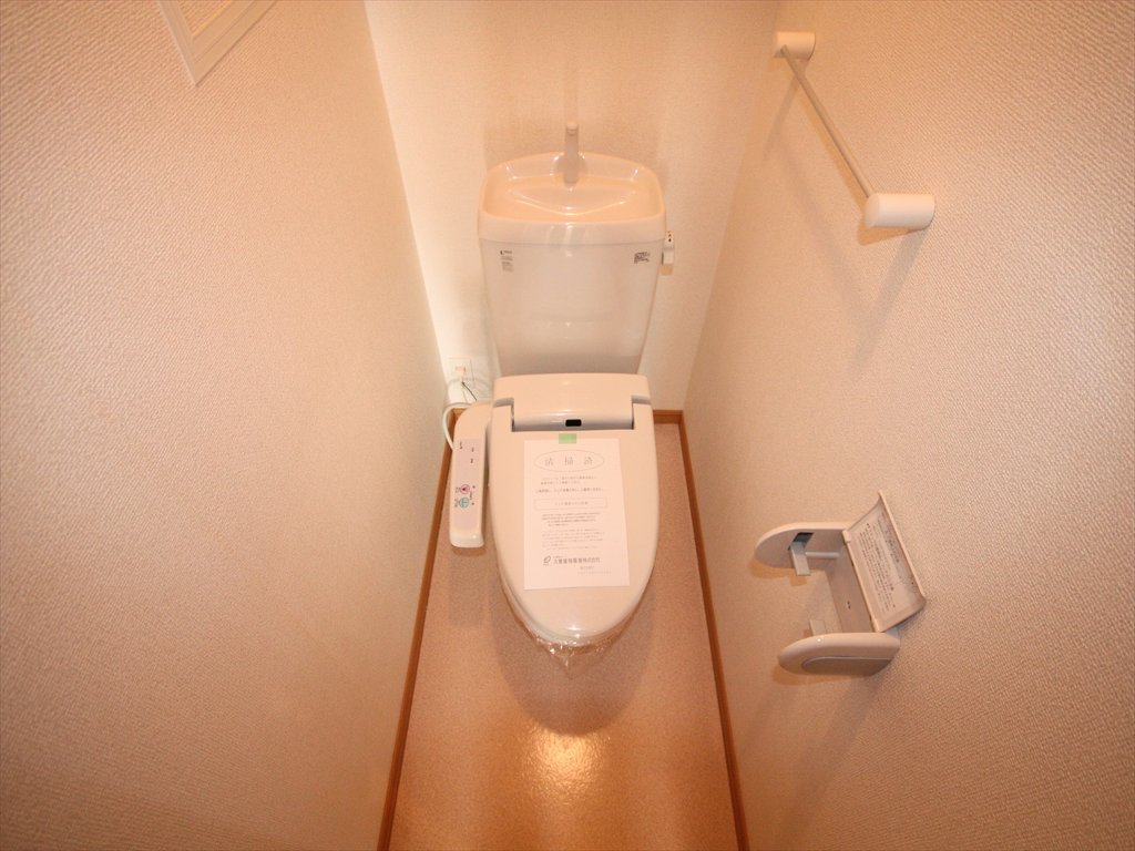 高松琴平電鉄琴平線 太田駅 徒歩32分 2階建 築19年のトイレ写真