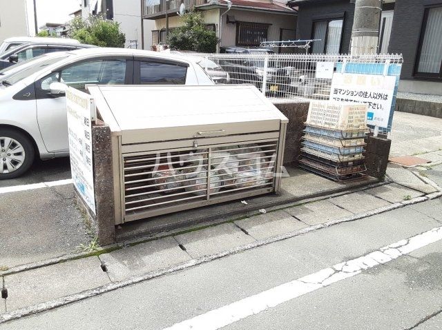 ラピスリーオIIの外観写真