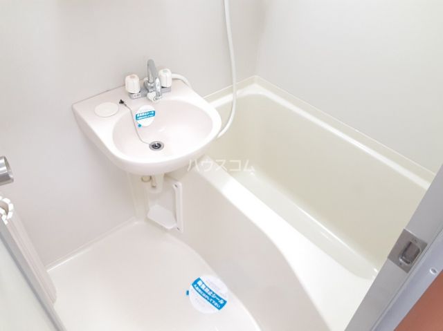 ラピスリーオIIの風呂写真