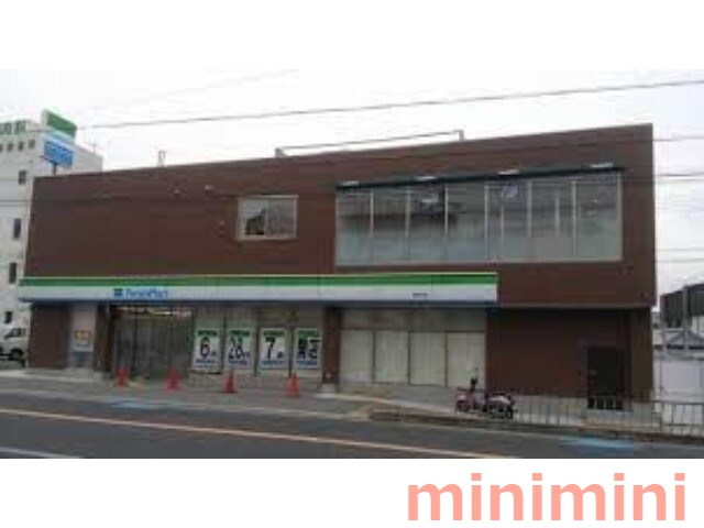 コンビニ　ファミリーマート岸部中店（コンビニ）まで571m