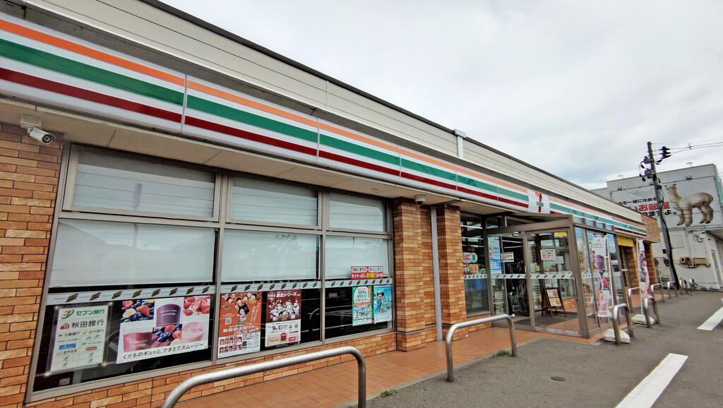 コンビニ　セブンイレブン秋田広面屋敷田店（コンビニ）まで345m