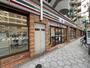 コンビニ　セブン-イレブン 大阪西本町２丁目店（コンビニ）まで54m