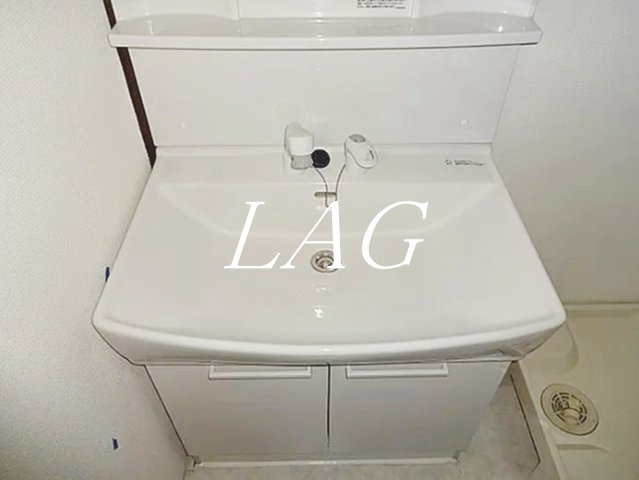 洗面設備　洗面台です。