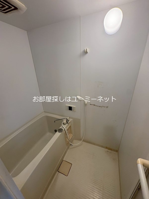 バス・シャワールーム　※203号室の写真。現況と相違がある場合は現況を優先とします