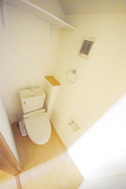 フォーシーズン本八幡のトイレ写真