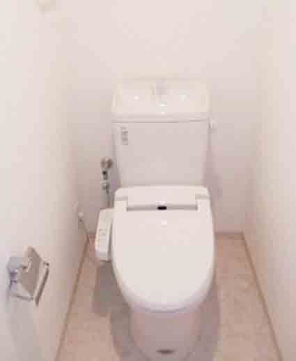 京急本線 新馬場駅 徒歩9分 8階建 築16年のトイレ写真