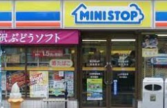 コンビニ　ミニストップ新横浜1丁目店（コンビニ）まで306m