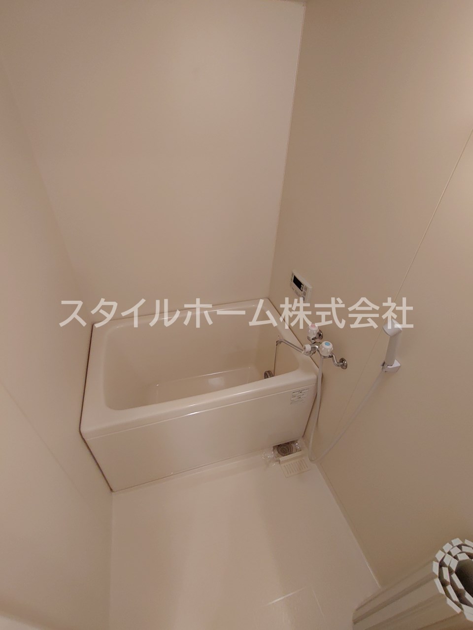 バス・シャワールーム　別部屋写真です。