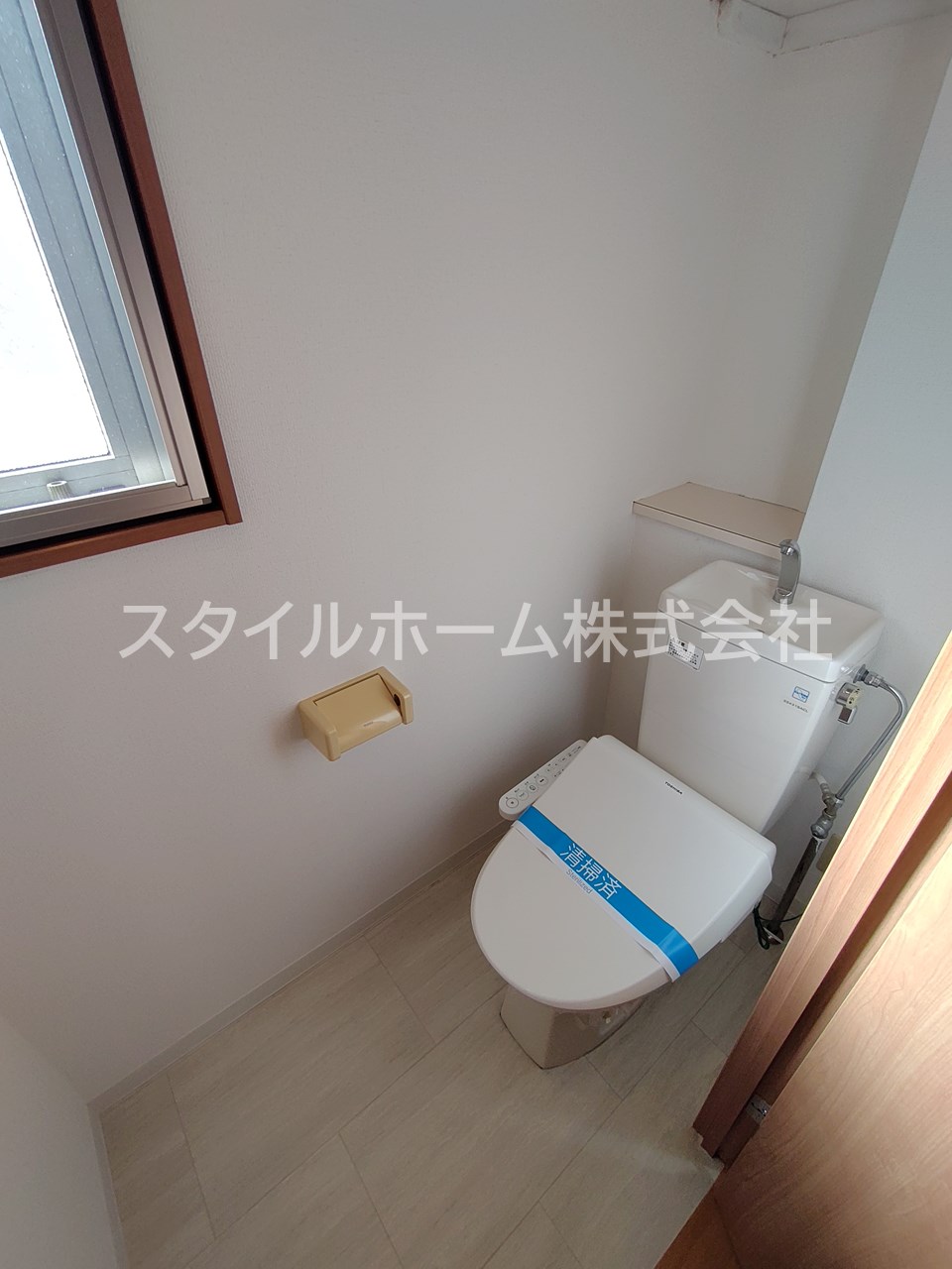 トイレ　別部屋写真です。
