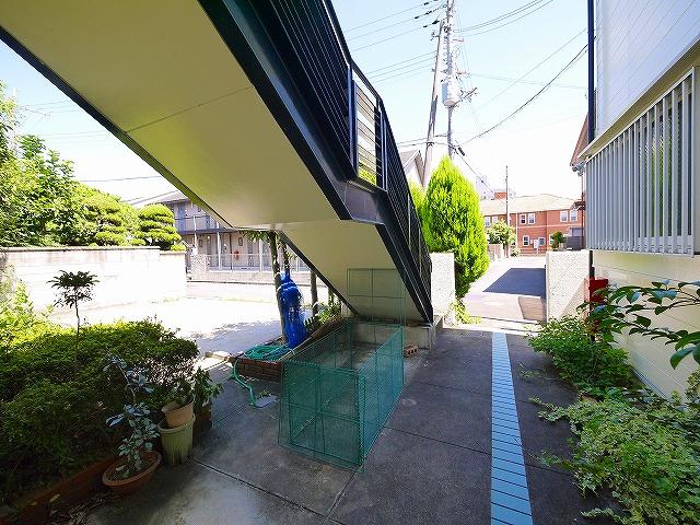エントランス　毎日通るエントランスはこのようになっています