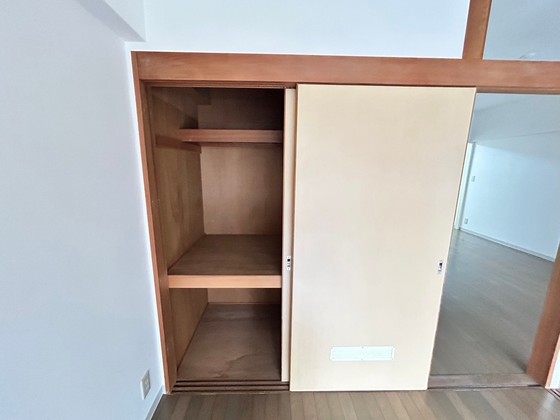 収納　※別号室の写真です。