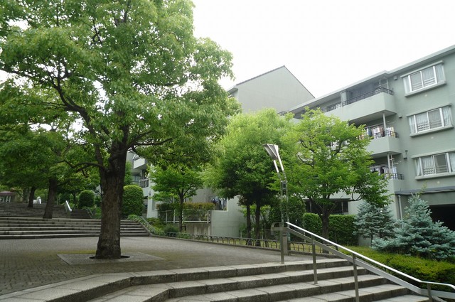 UR多摩ニュータウンリベレ向陽台の外観写真