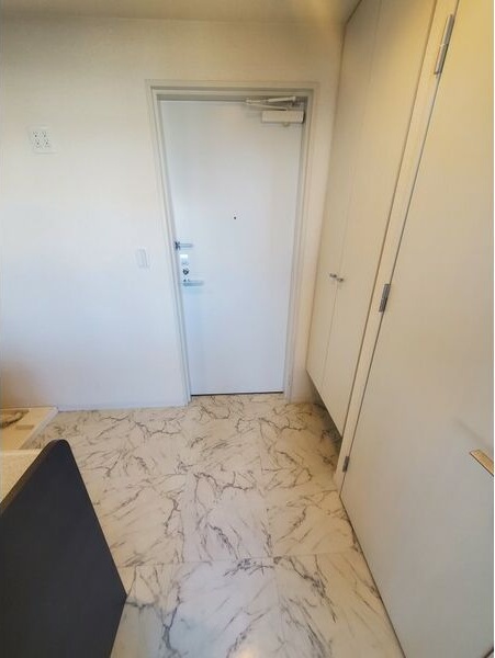 玄関　名古屋で一番初期費用の安い賃貸専門の不動産会社です(^^)