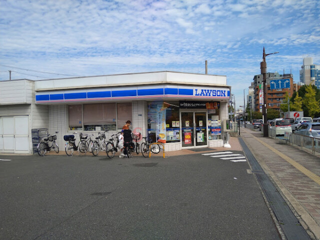 コンビニ　ローソン 吹田片山二丁目店（コンビニ）まで314m