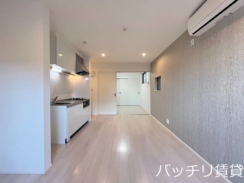居室・リビング　同型タイプの為現状を優先致します。
