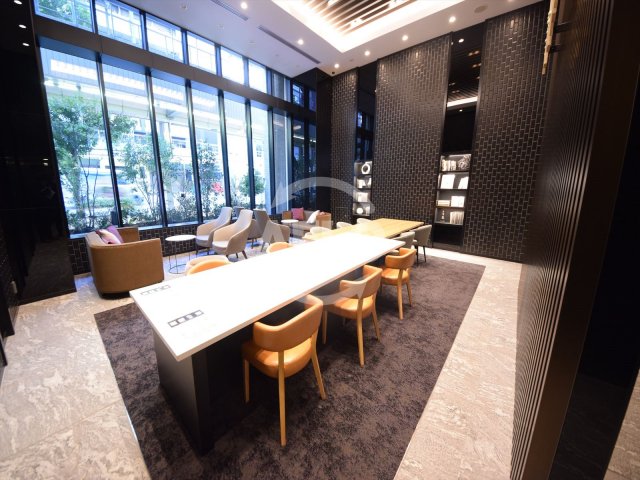 ロビー　ブランズ大阪松屋町　ロビー