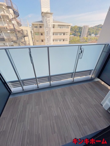 バルコニー　写真は別のお部屋です。（現況を優先してください）