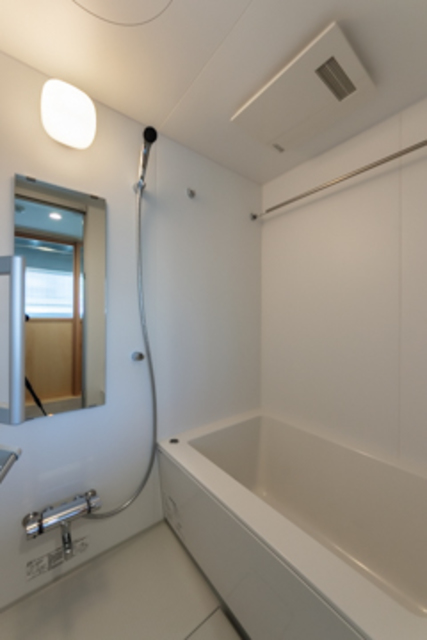 バス・シャワールーム　※写真は同タイプ住戸です。