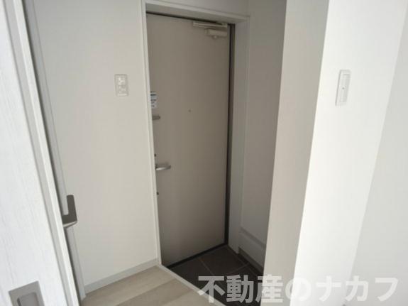 弥生ハイツの玄関写真
