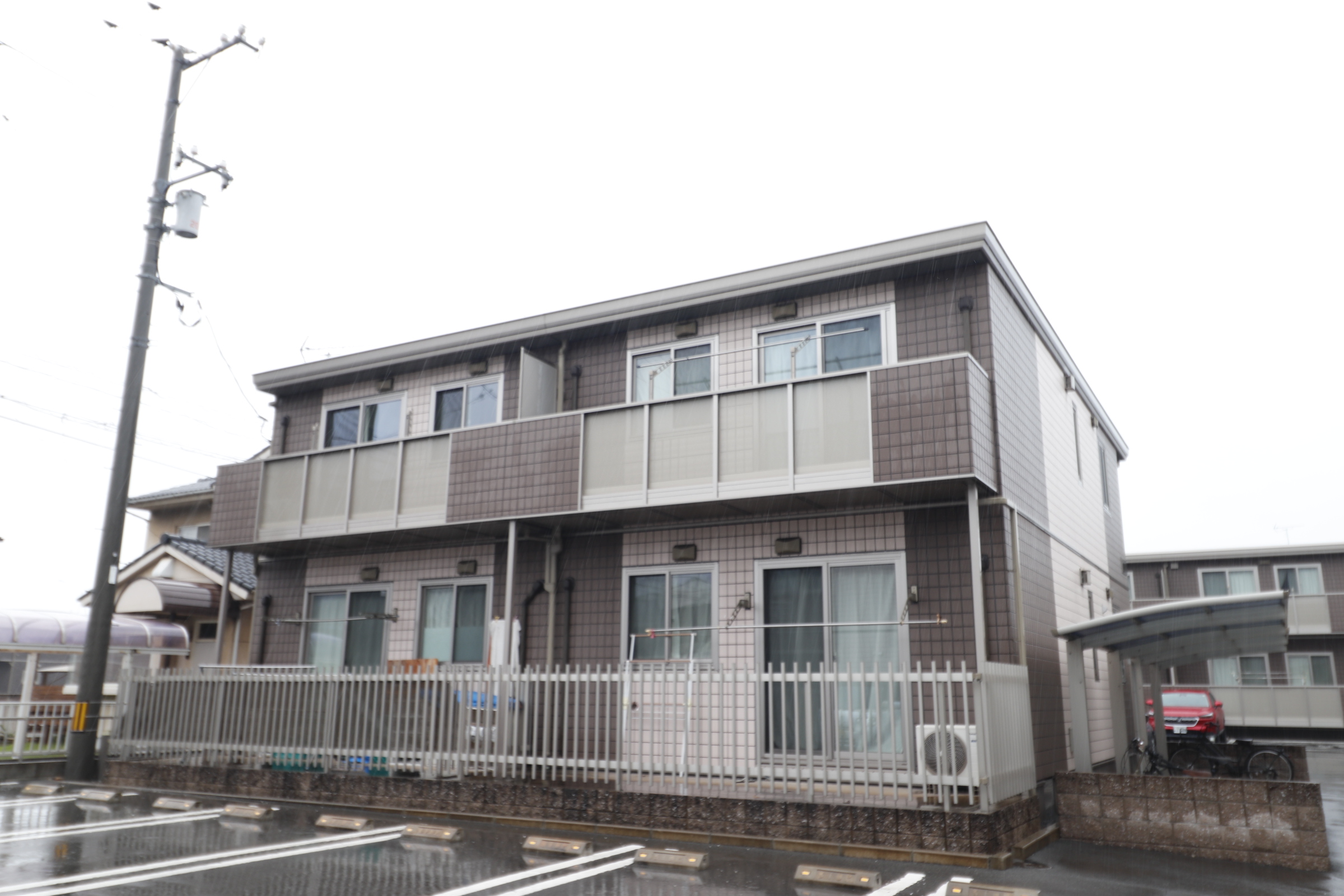 建物外観　オール電化・敷地内ゴミST付、2LDKの物件です♪