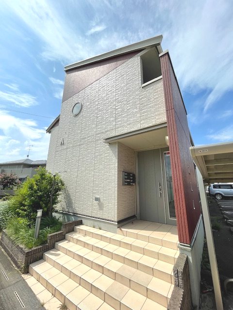 レセンテ紫峰ヶ丘AB棟