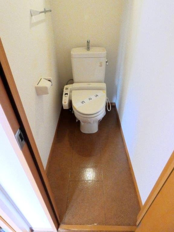 トイレ　図面と現状に相違がある場合には現状を優先
