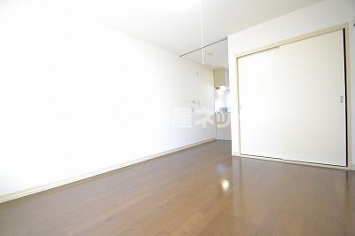 シングルTの居間写真