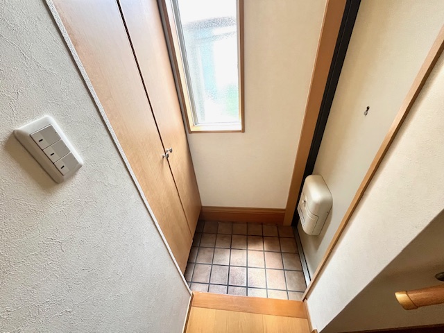 玄関　下駄箱