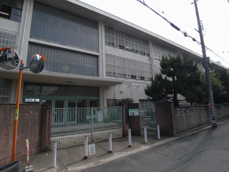 小学校　大東市立南郷小学校（小学校）まで504m
