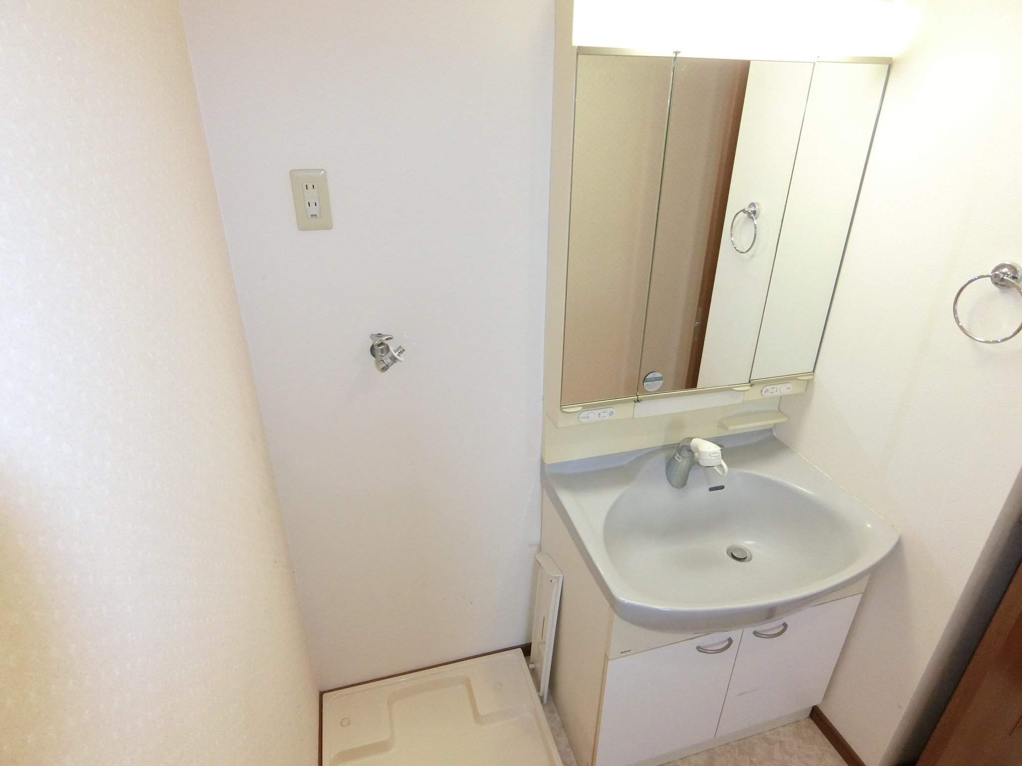 洗面設備　朝シャンできますぅ～