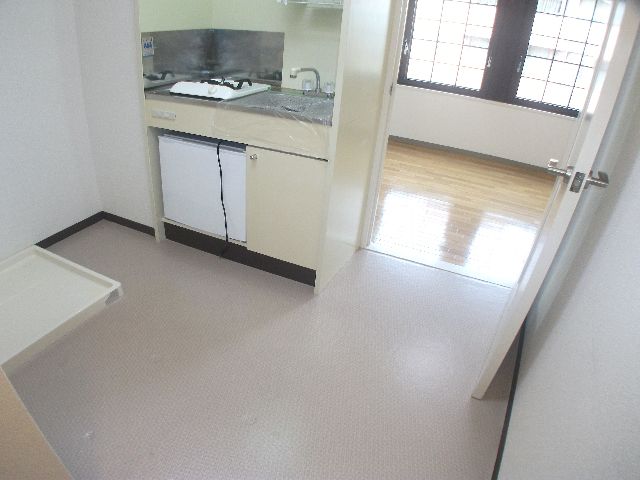 居室・リビング　ゆったりとしたキッチンスペース