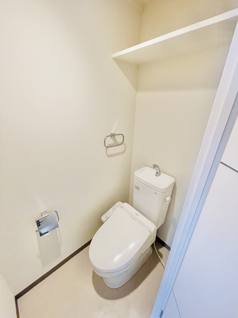ＪＲ山陽本線 新長田駅 徒歩10分 3階建 築7年のトイレ写真