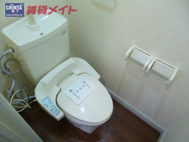 【津市香良洲町のアパートのトイレ】