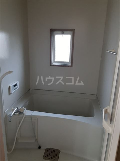 【ツェレ吉水のバス・シャワールーム】