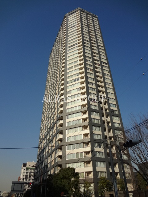 ザ・センター東京の建物外観
