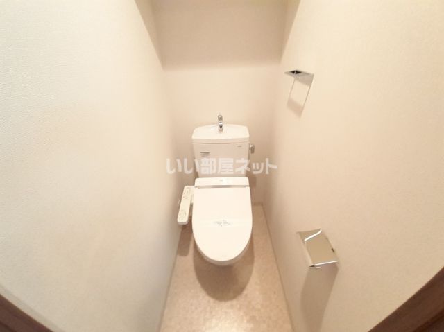【神戸市中央区布引町のマンションのトイレ】