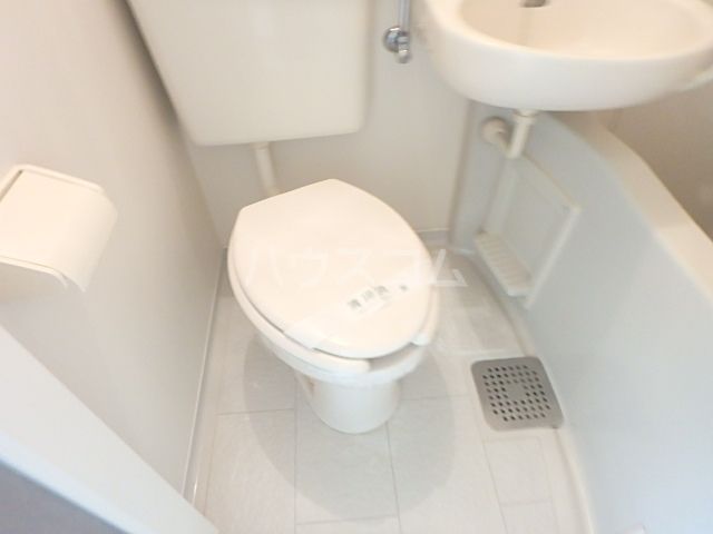 【イングルサイド1382-11のトイレ】