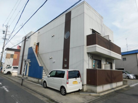 【クレフラスト浅田町の建物外観】