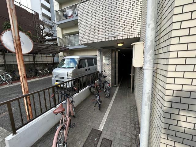 【名古屋市中区橘のマンションのエントランス】