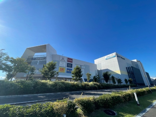 【サニーハウスベルＢのスーパー】