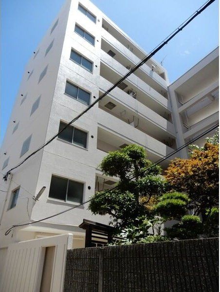 名古屋市中区門前町のマンションの建物外観