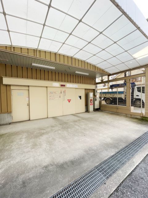 【大阪市阿倍野区阪南町のマンションの駐車場】