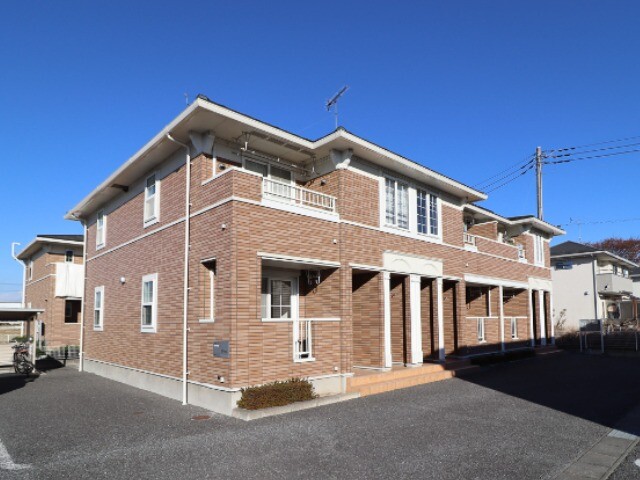 筑西市市野辺のアパートの建物外観