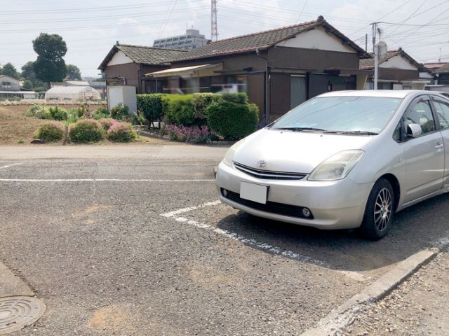 【ストークコートＮの駐車場】