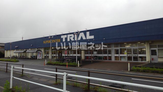 【鈴鹿市岸岡町のアパートのスーパー】